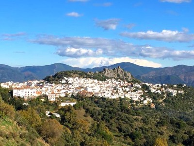 Choose idyllic Gaucin for your next holiday - a spectacular Andalucián Pueblo Blanco with views to Morocco